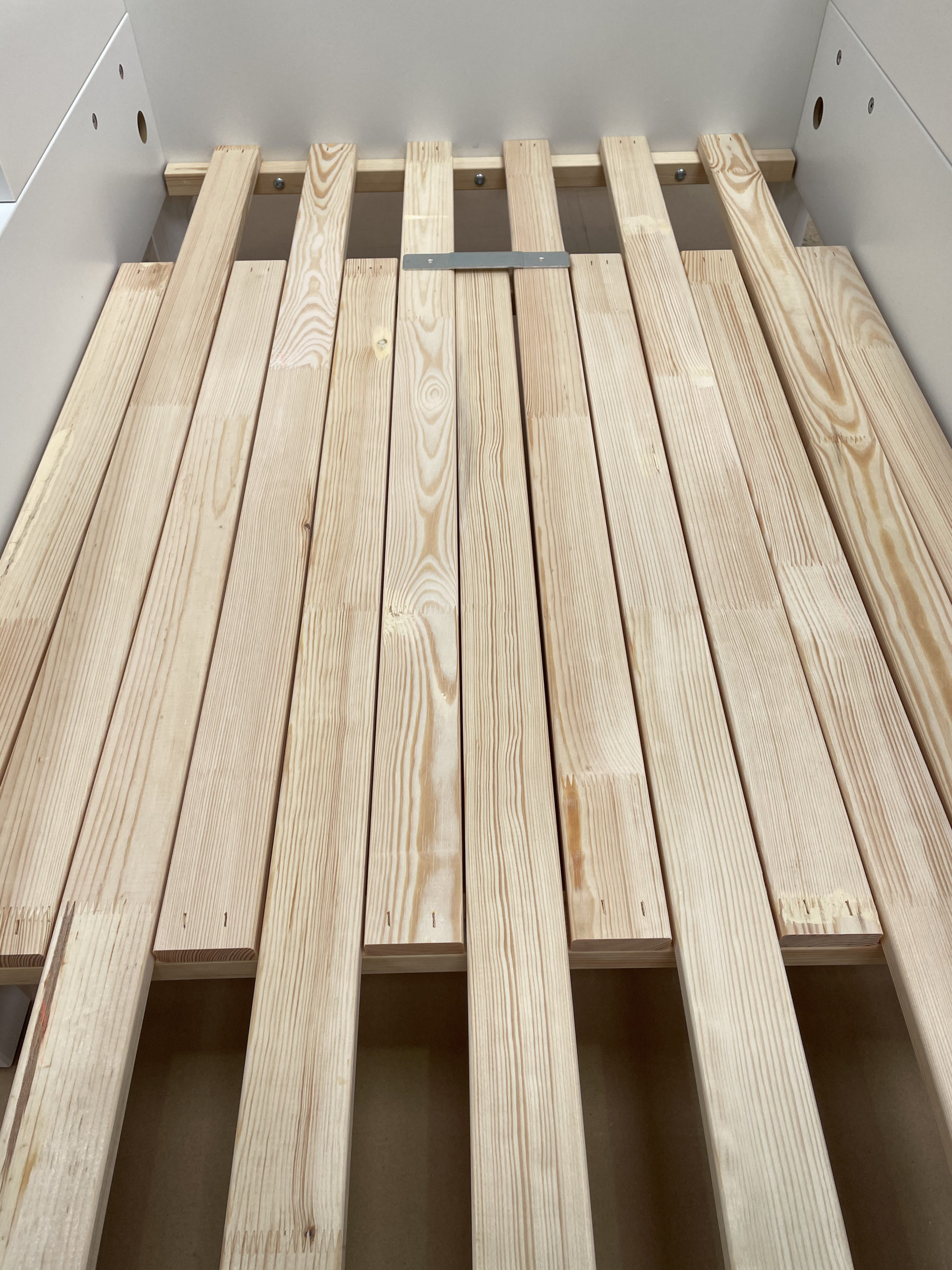 NEW - EXTENDABLE BED - Image 3