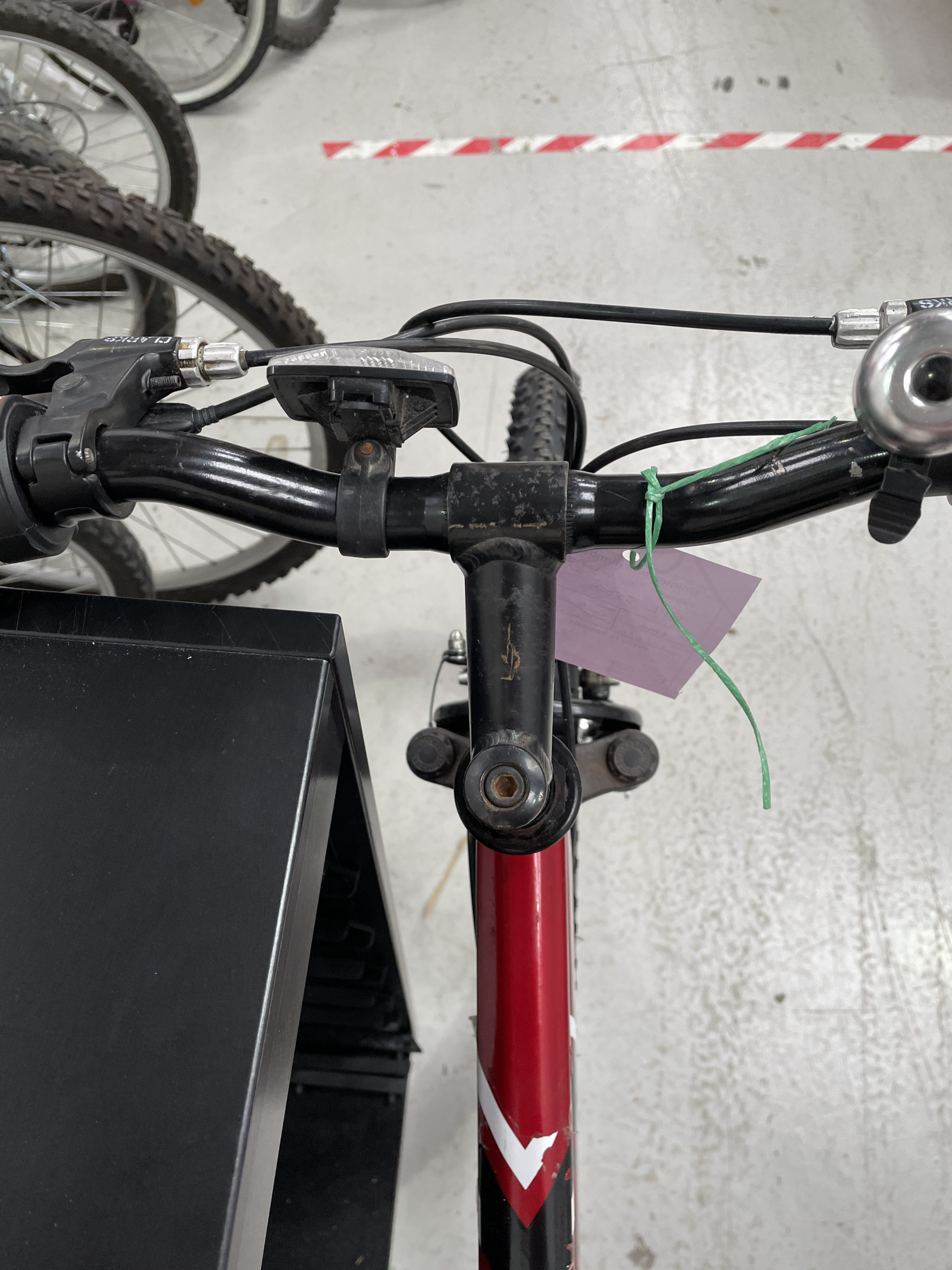 BIKE - APOLLO - USED DONATED & REFURBISHED ITEM - Image 8