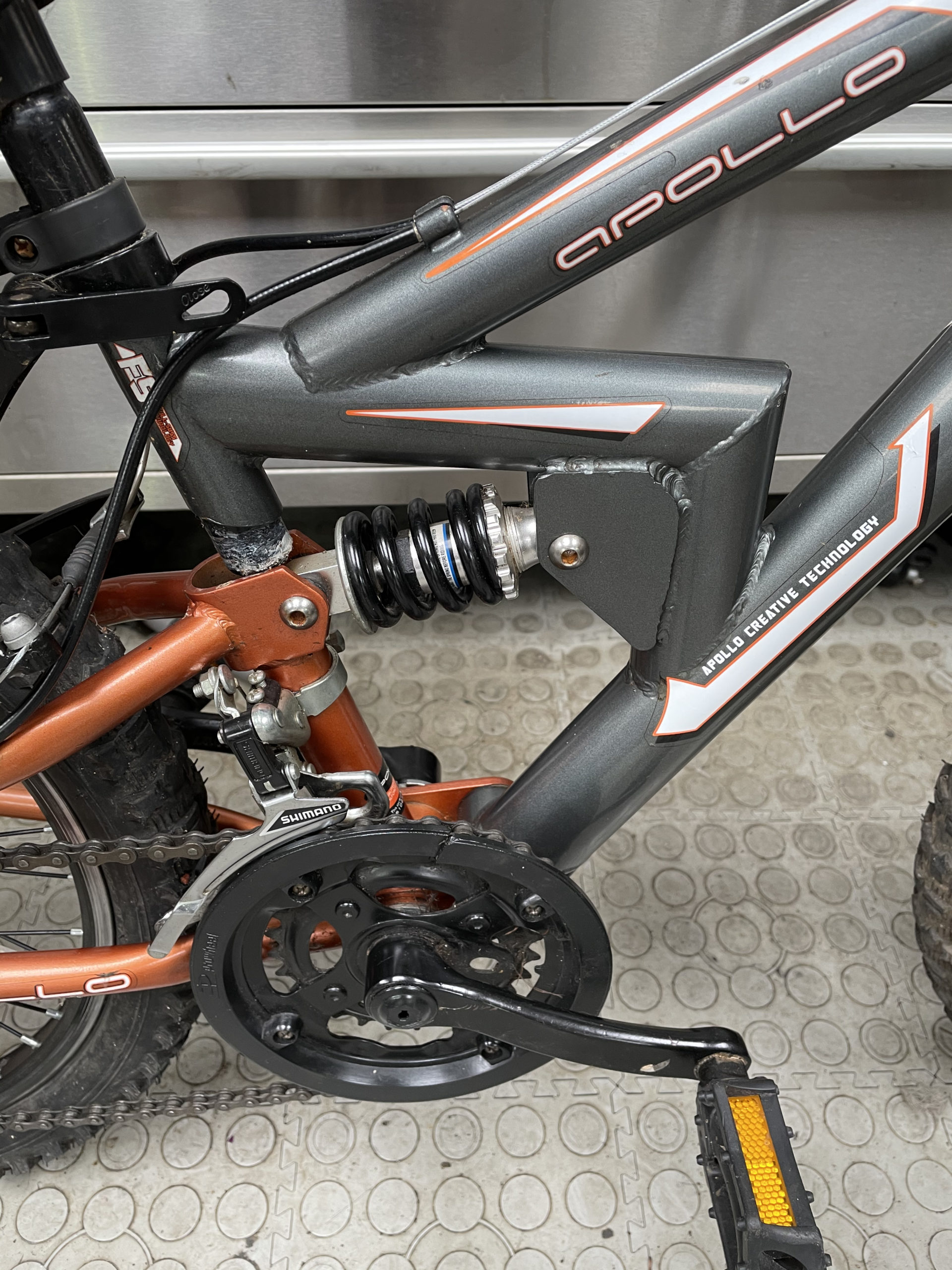 BIKE - APOLLO FS20 - USED DONATED & REFURBISHED ITEM - Image 4