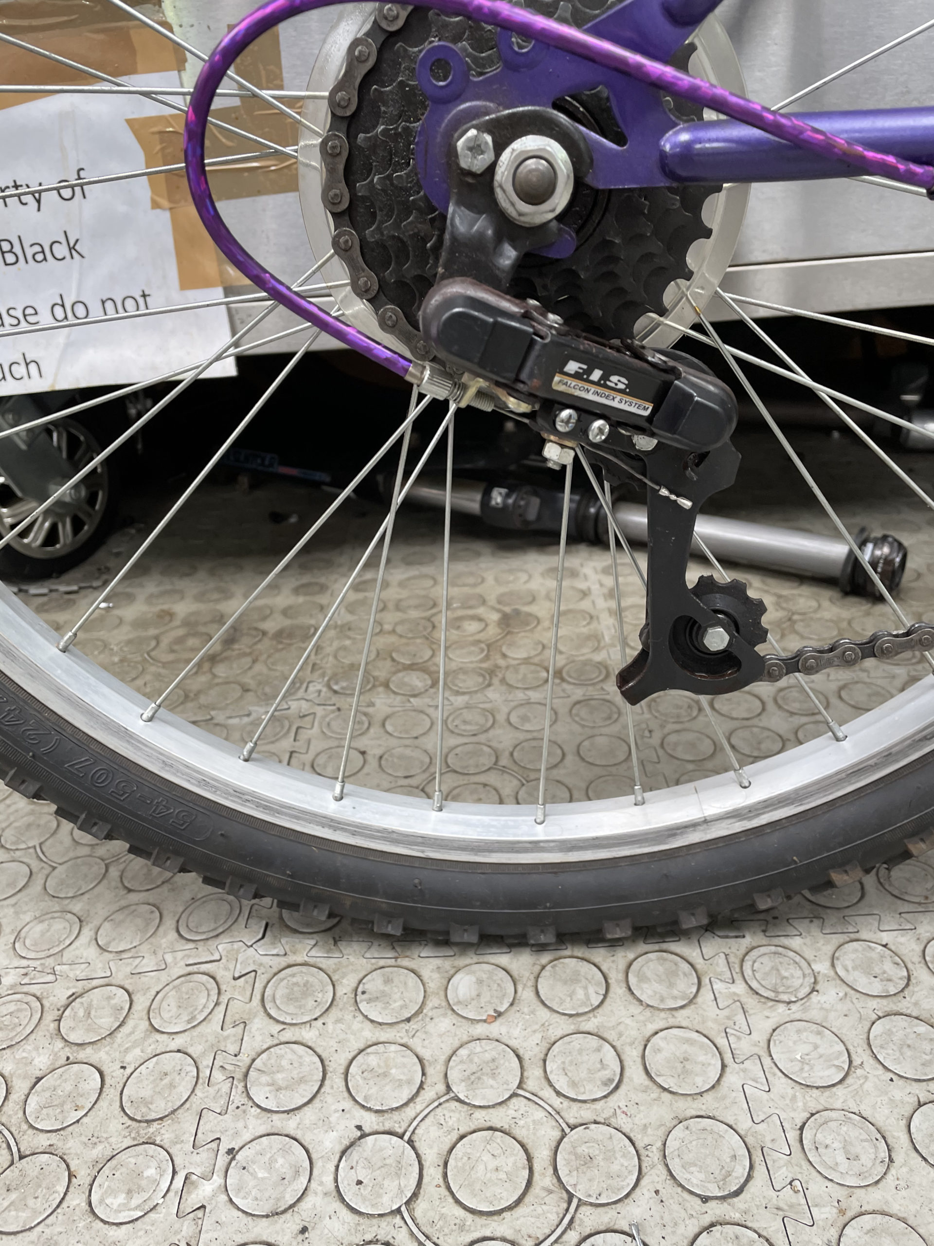 BIKE - SABRE ORCHID - USED DONATED & REFURBISHED ITEM - Image 3
