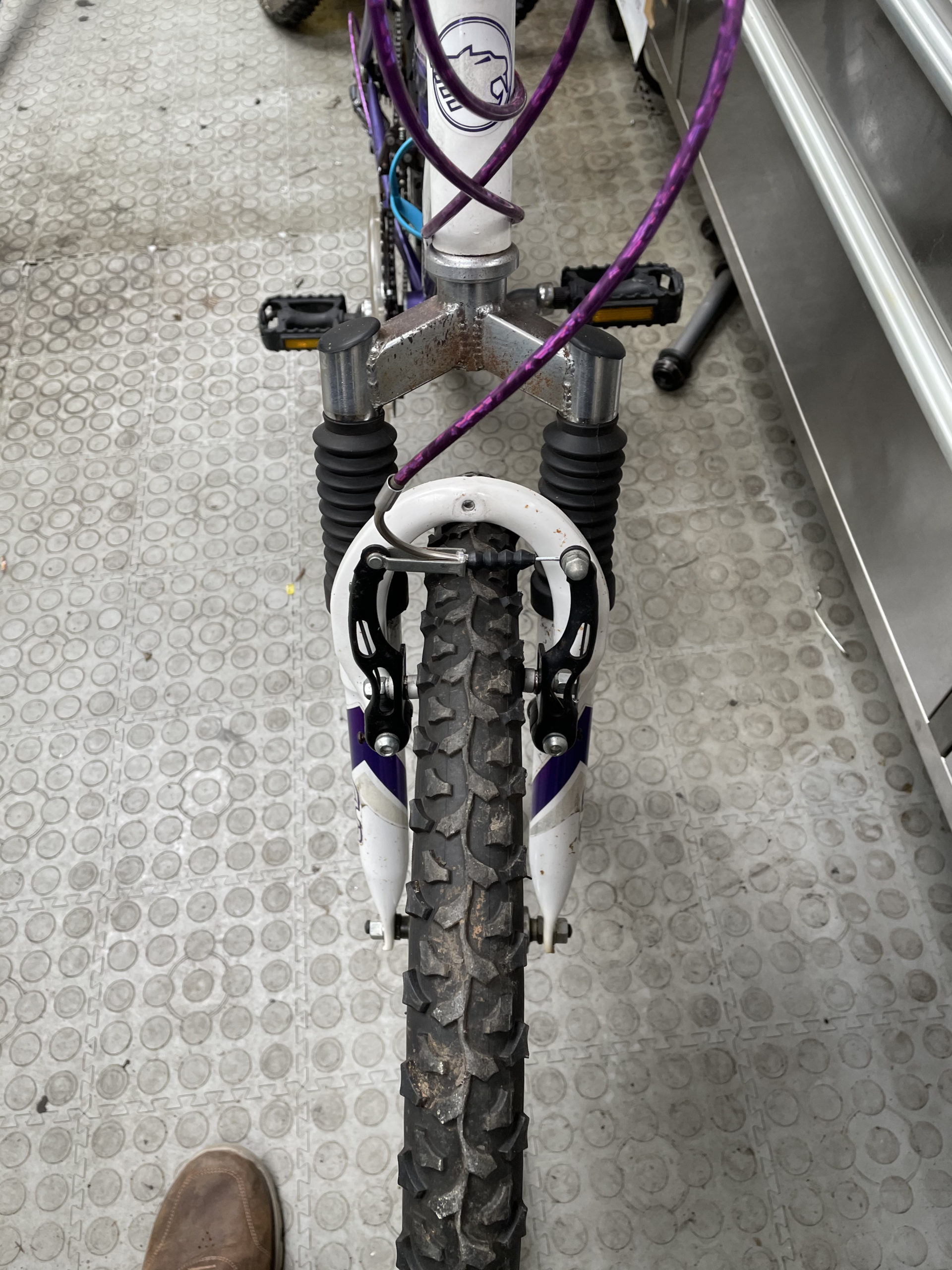 BIKE - SABRE ORCHID - USED DONATED & REFURBISHED ITEM - Image 5